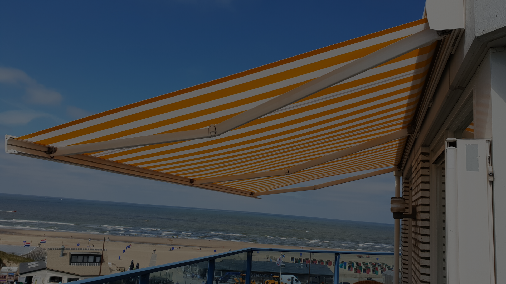 Zonnescherm natuurlijk zonwering lommers