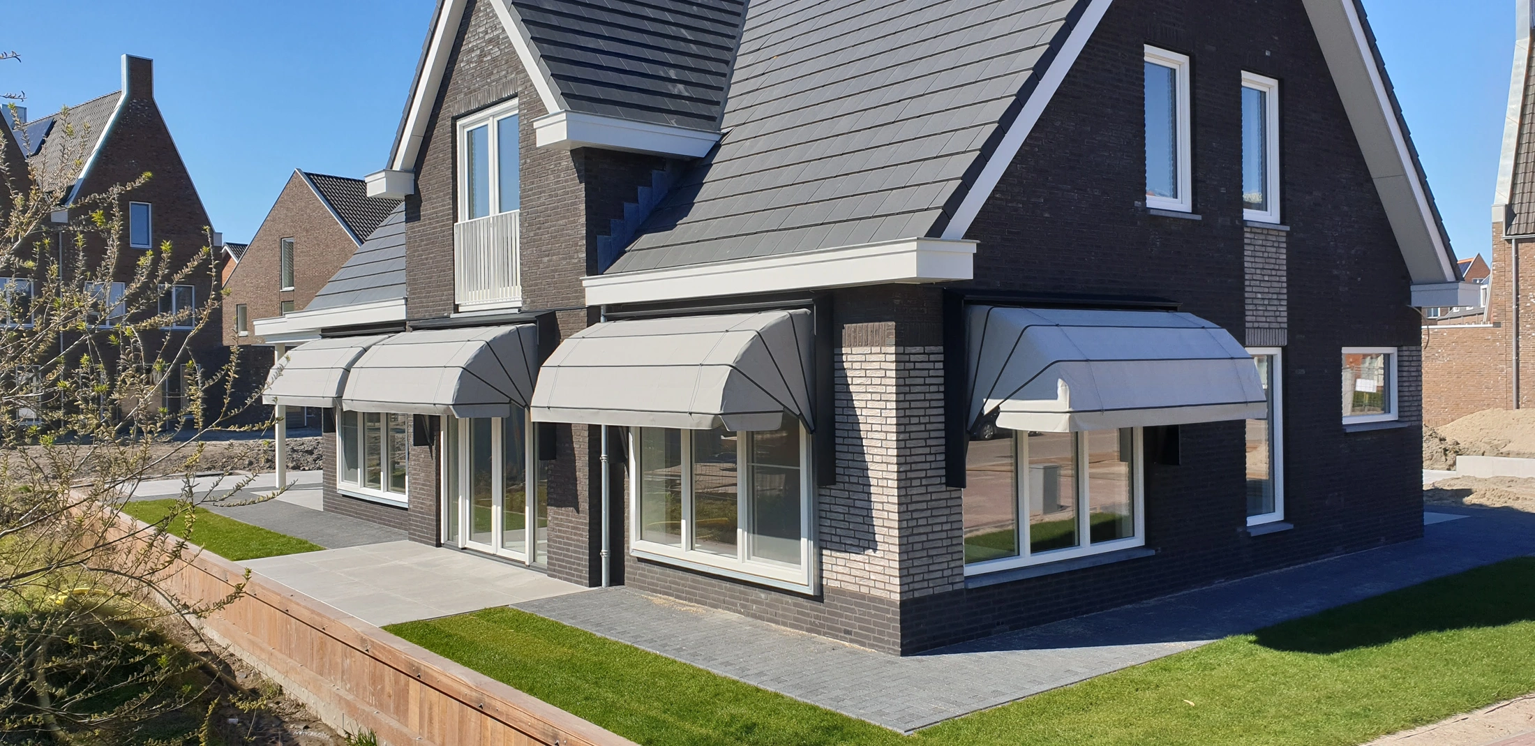 Markies Permodel lichtgrijs rondom woning